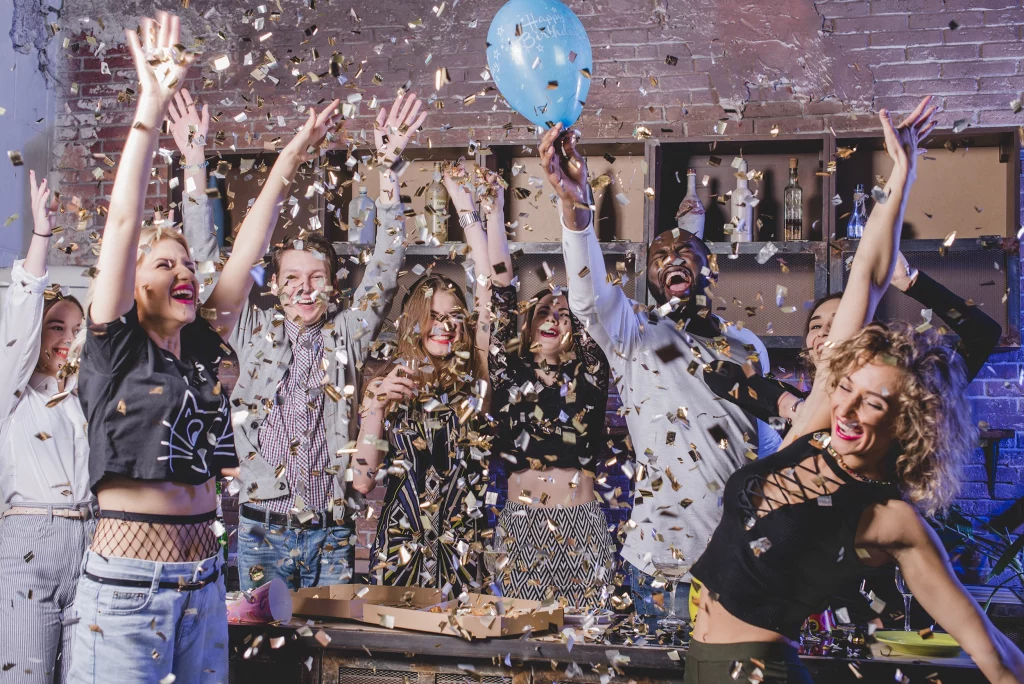 Celebración confeti La Meva Sala | Local fiestas Manresa eventos adultos privados